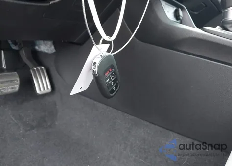 2025 Honda Civic Hybrid Sport/Sport Touring from USA, damaged, VIN 2HGFE4F82SH329329